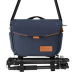 Veo City S30 NV Borsa fotografica blu navy per mirrorless e obiettivi, con treppiede da viaggio